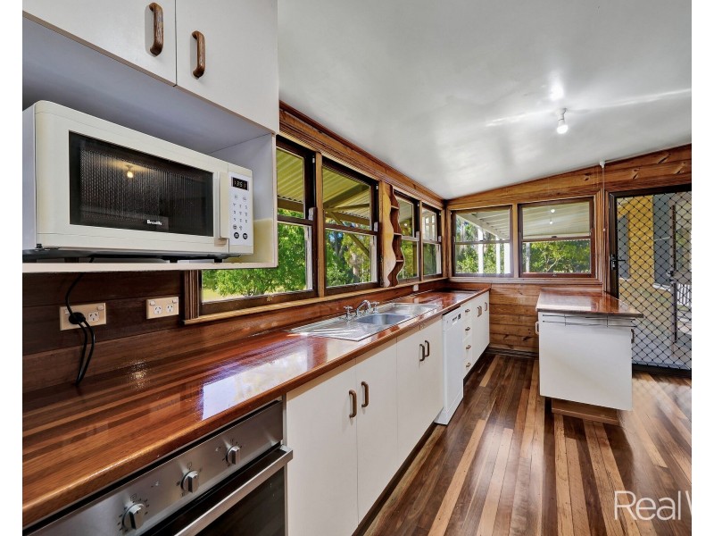 15 Paradise Lane, Branyan QLD 4670