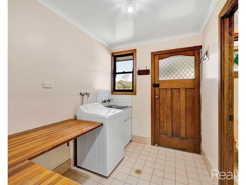 15 Paradise Lane, Branyan QLD 4670