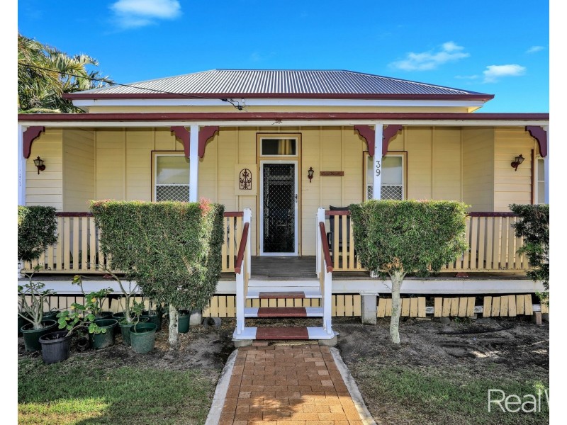 39 Burnett Street, Bundaberg South QLD 4670