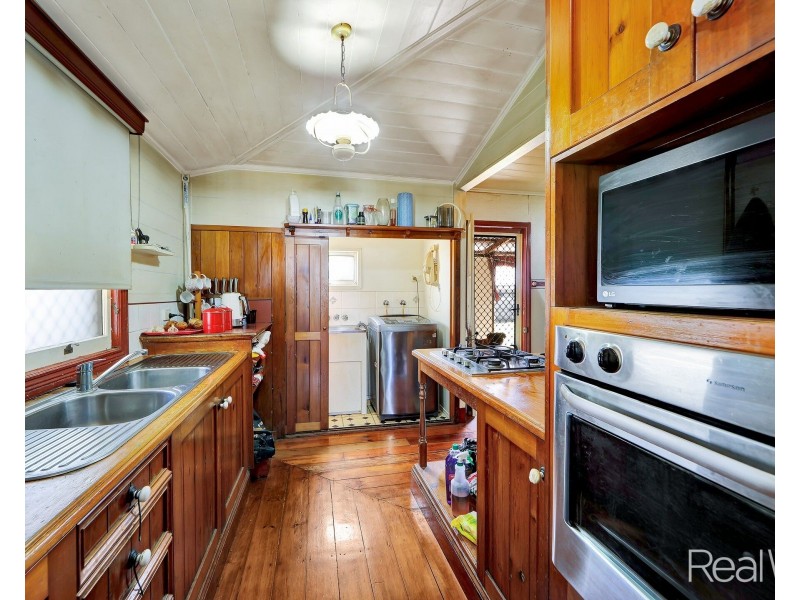 39 Burnett Street, Bundaberg South QLD 4670
