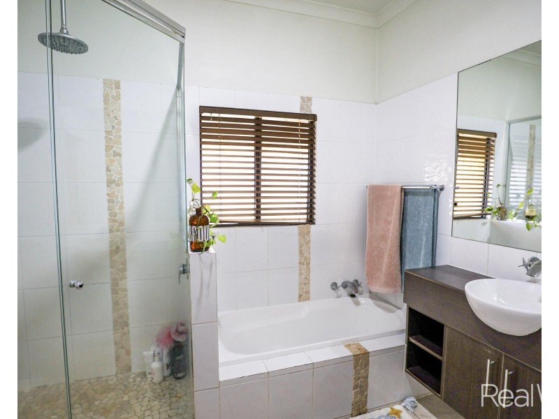 259 Goodwood Road, Thabeban QLD 4670