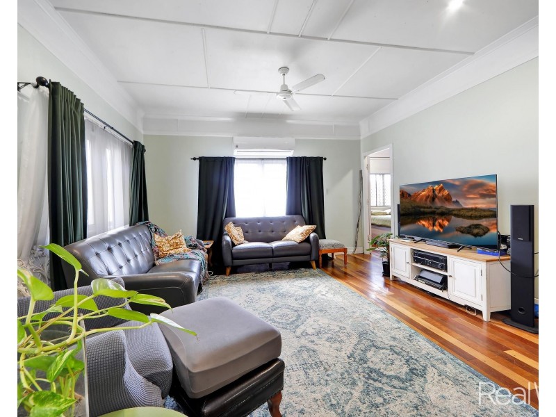 30 Bates Street, Svensson Heights QLD 4670