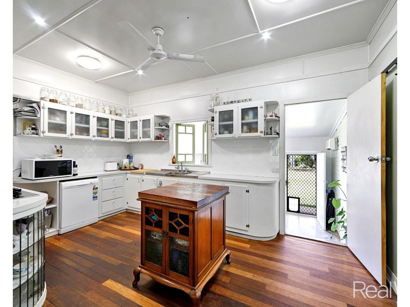 30 Bates Street, Svensson Heights QLD 4670