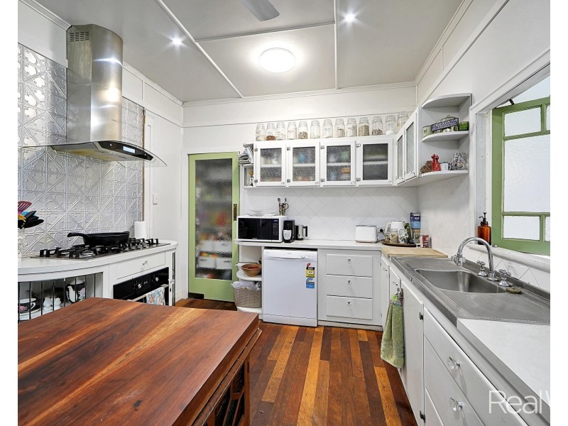30 Bates Street, Svensson Heights QLD 4670