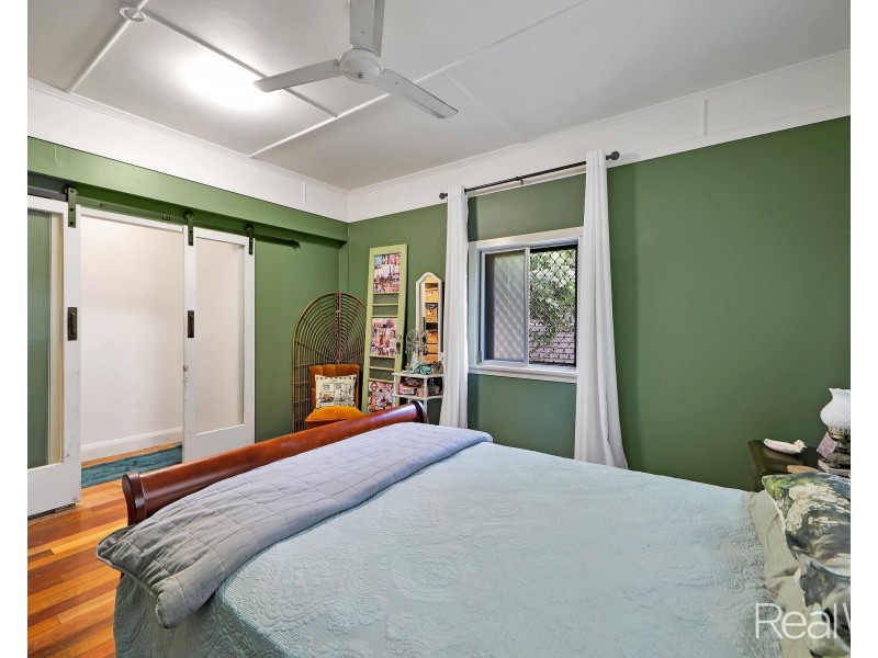 30 Bates Street, Svensson Heights QLD 4670