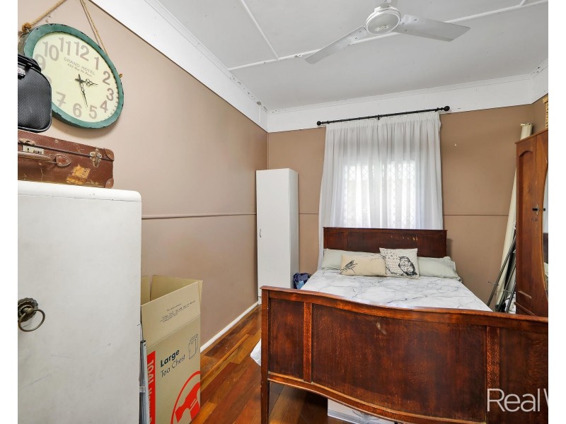 30 Bates Street, Svensson Heights QLD 4670