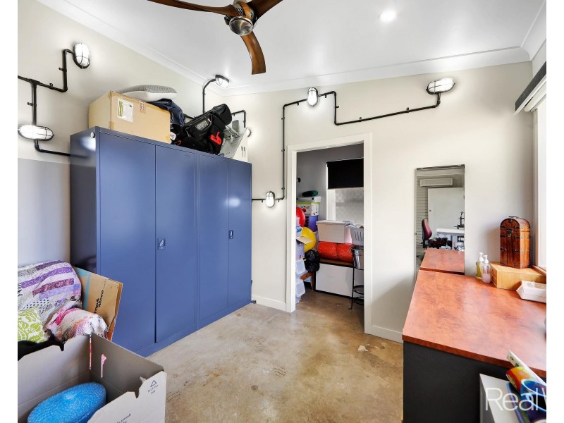 30 Bates Street, Svensson Heights QLD 4670