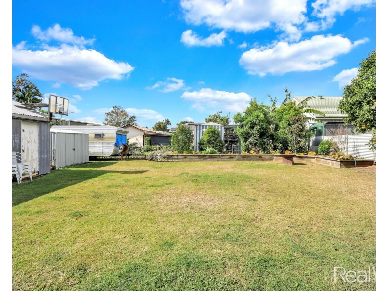 30 Bates Street, Svensson Heights QLD 4670