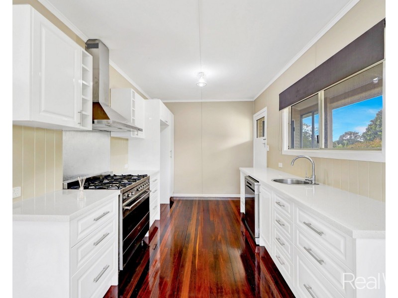 4 Cameron Street, Bundaberg North QLD 4670