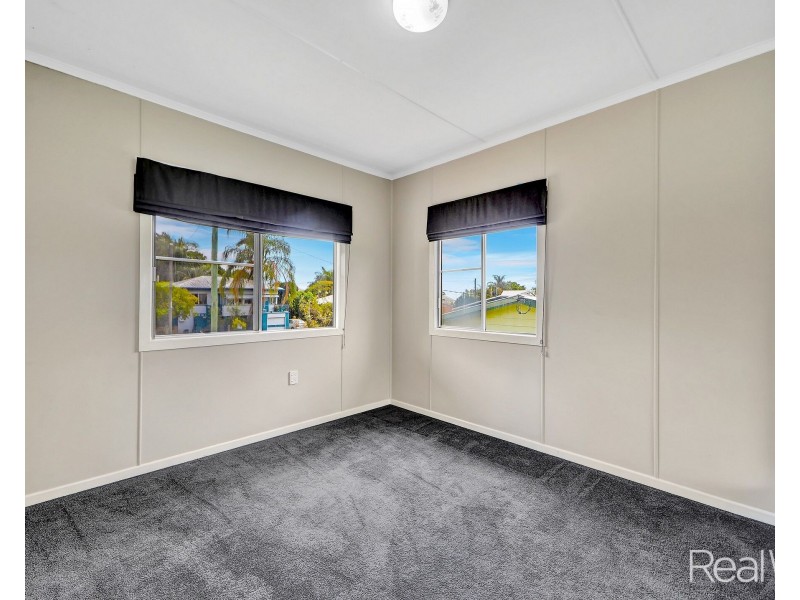 4 Cameron Street, Bundaberg North QLD 4670