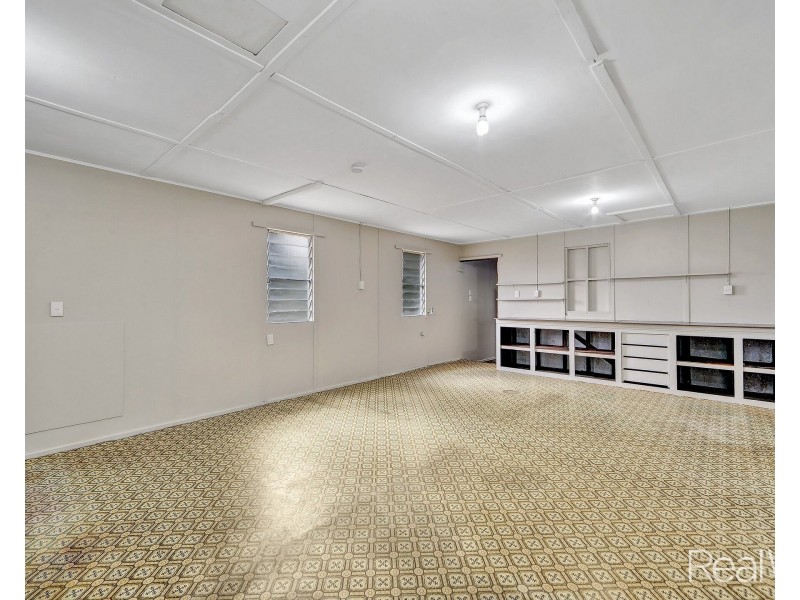 4 Cameron Street, Bundaberg North QLD 4670