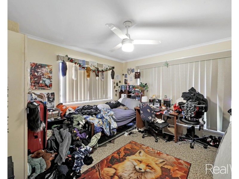 6 Peatey Street, Kepnock QLD 4670