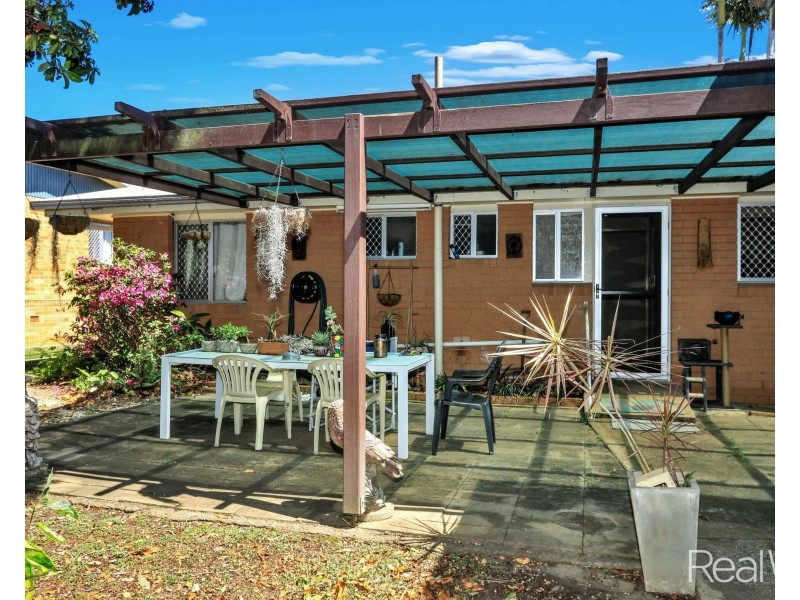 6 Peatey Street, Kepnock QLD 4670