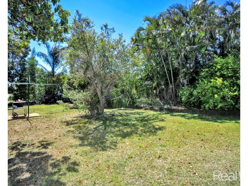 6 Peatey Street, Kepnock QLD 4670
