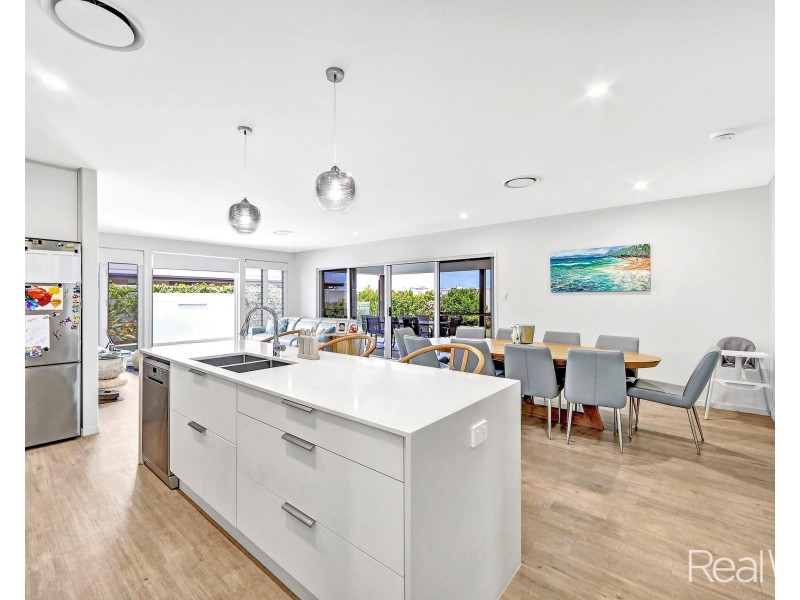 5 Malakula Street, Bargara QLD 4670