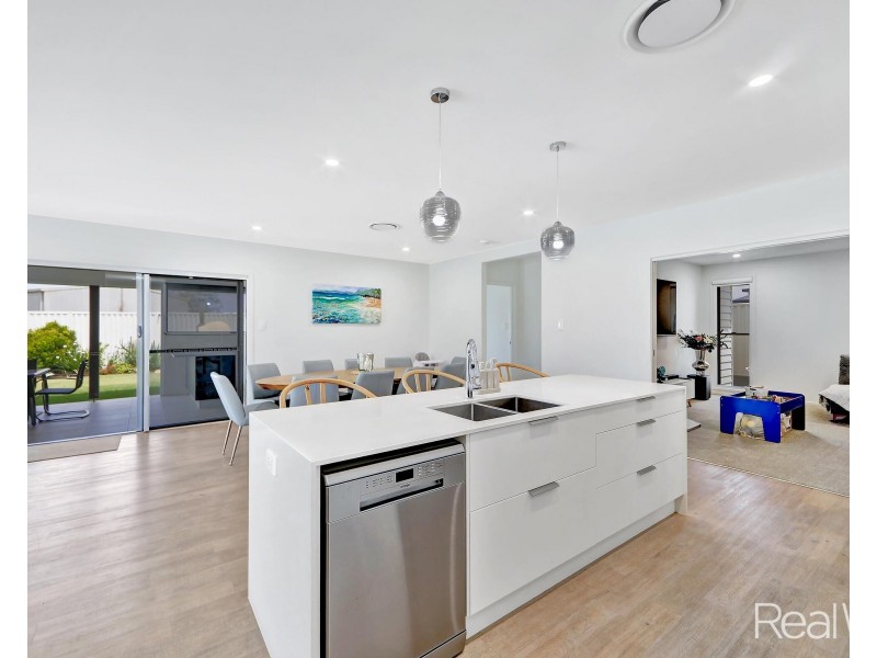 5 Malakula Street, Bargara QLD 4670