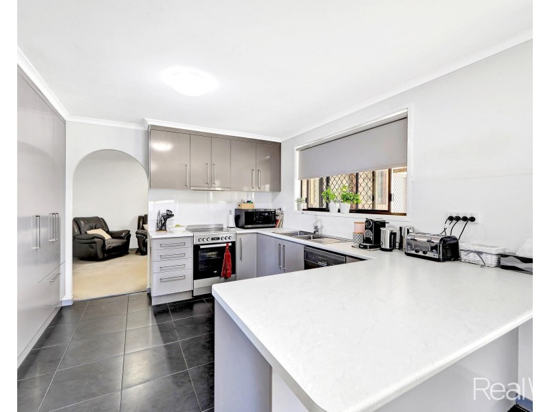 53 Sinclair Street, Avenell Heights QLD 4670
