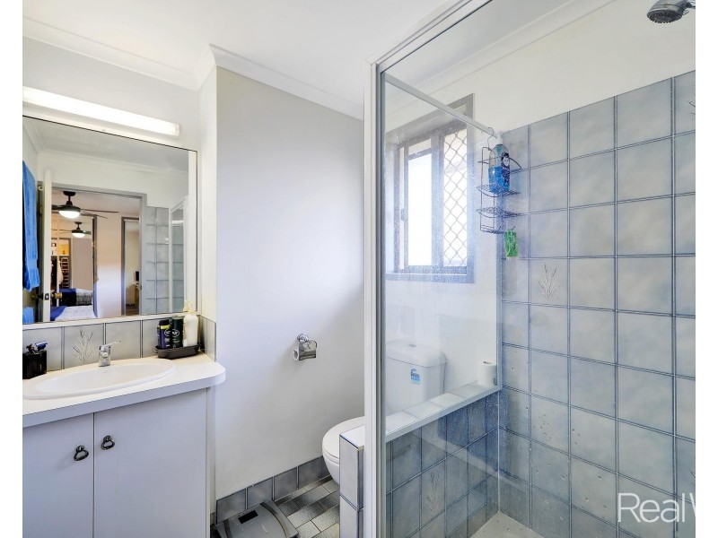 53 Sinclair Street, Avenell Heights QLD 4670