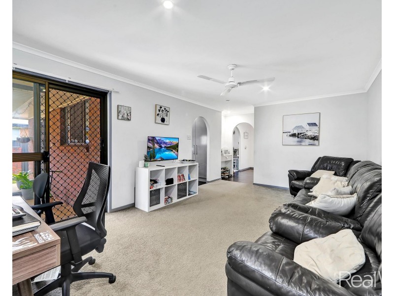 53 Sinclair Street, Avenell Heights QLD 4670