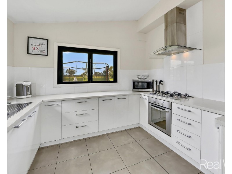 5 Drury Street, Sharon QLD 4670