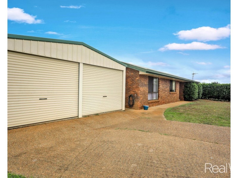 7 Pecton Place, Avenell Heights QLD 4670