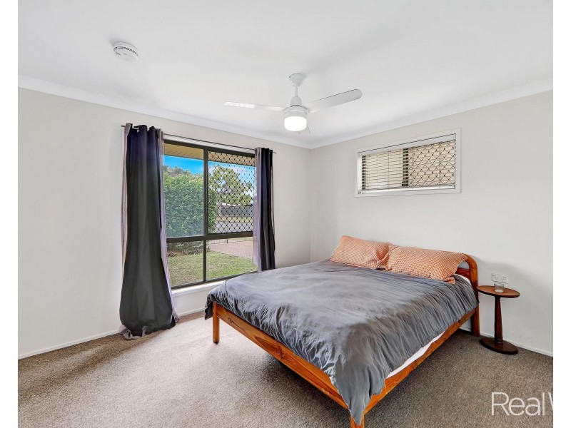 7 Pecton Place, Avenell Heights QLD 4670