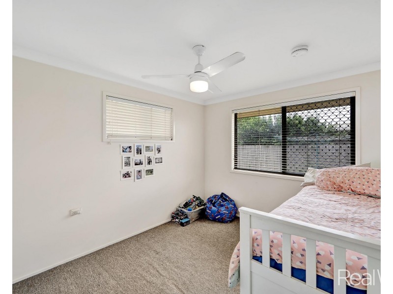 7 Pecton Place, Avenell Heights QLD 4670