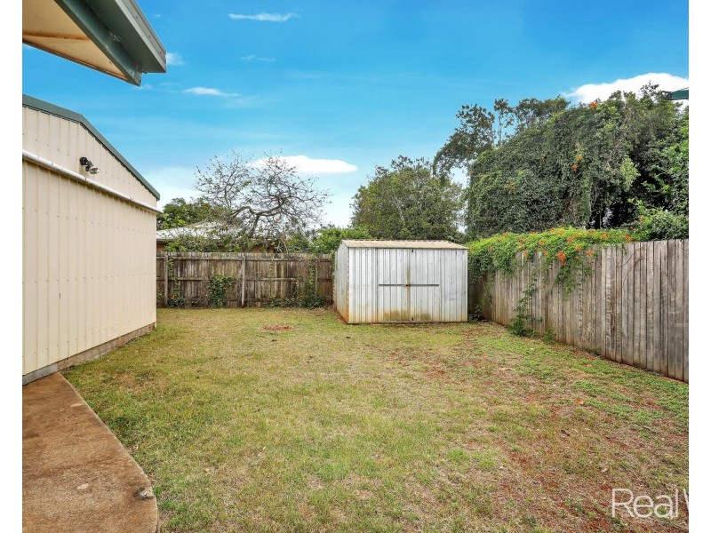 7 Pecton Place, Avenell Heights QLD 4670