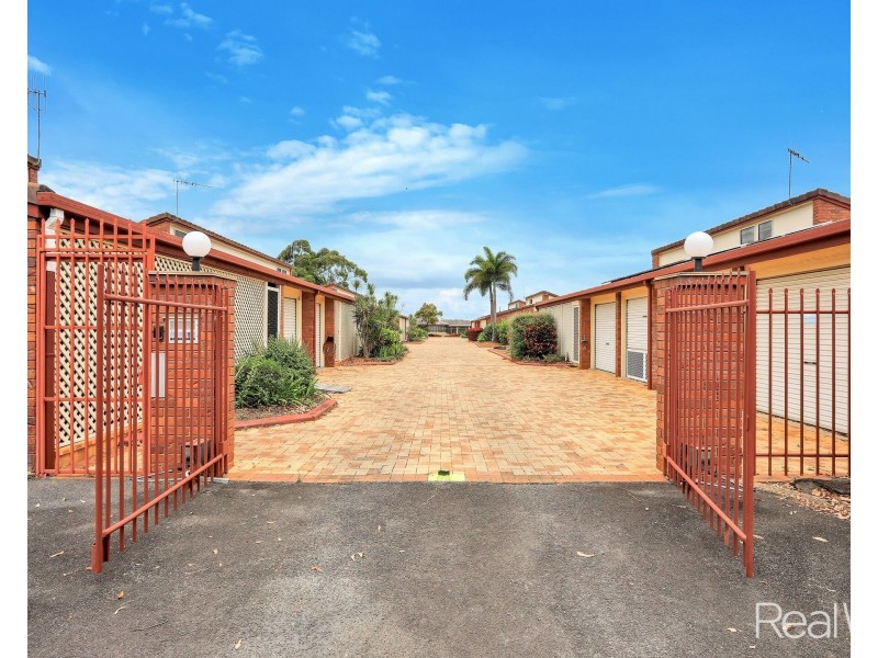 6/15 Thabeban Street, Avenell Heights QLD 4670