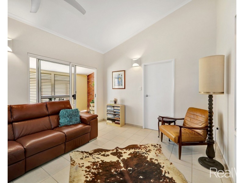 6/15 Thabeban Street, Avenell Heights QLD 4670