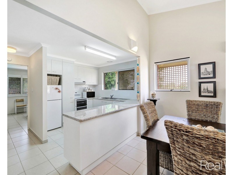 6/15 Thabeban Street, Avenell Heights QLD 4670