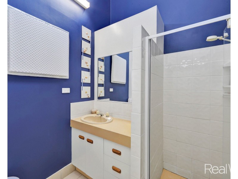 6/15 Thabeban Street, Avenell Heights QLD 4670