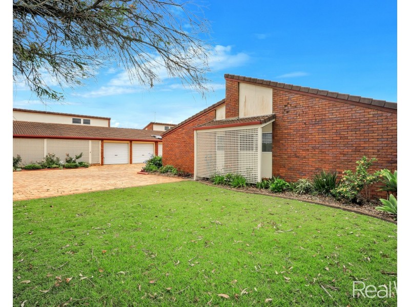 6/15 Thabeban Street, Avenell Heights QLD 4670