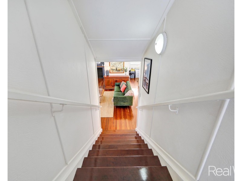 10 Svensson Street, Svensson Heights QLD 4670