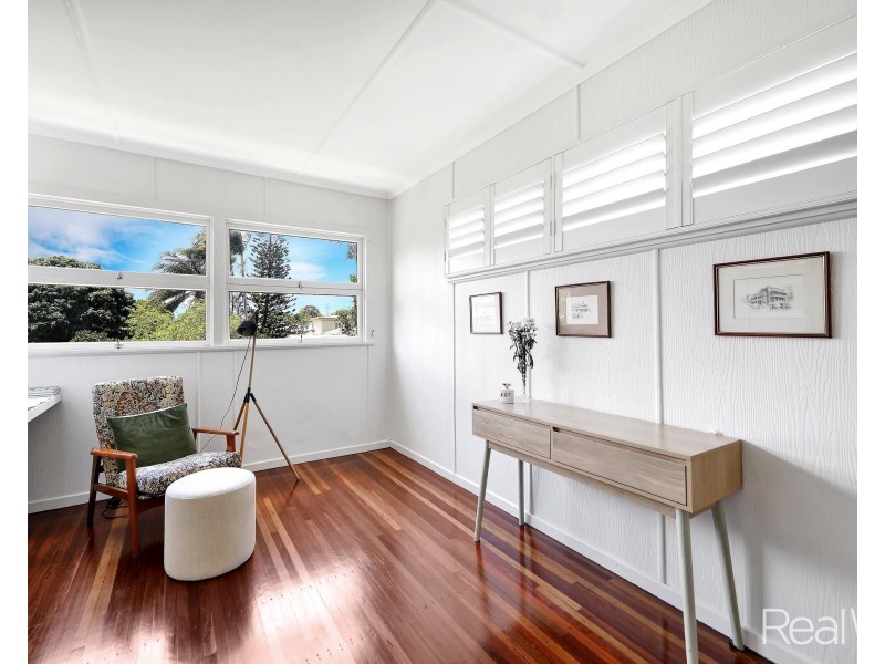 10 Svensson Street, Svensson Heights QLD 4670