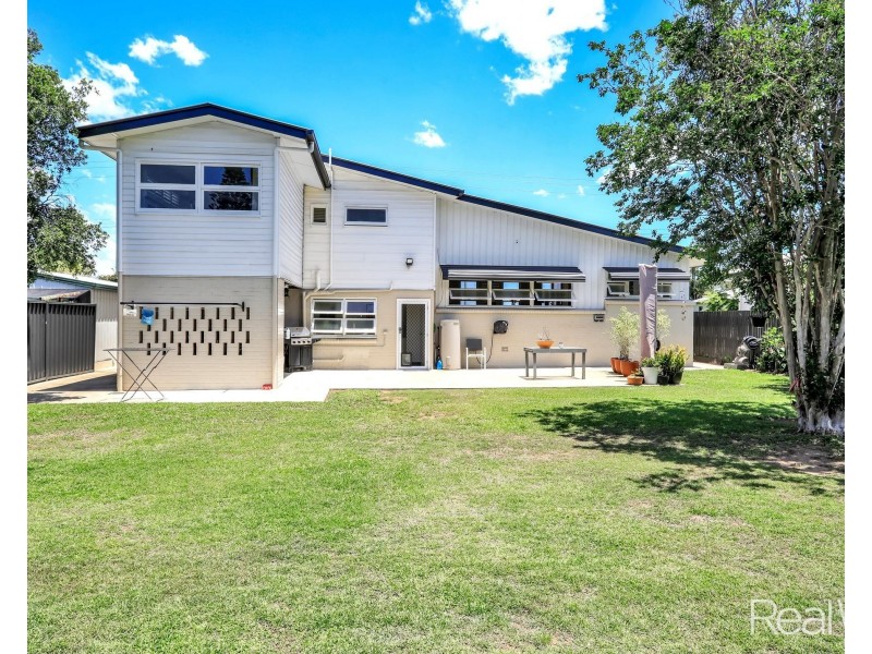 10 Svensson Street, Svensson Heights QLD 4670