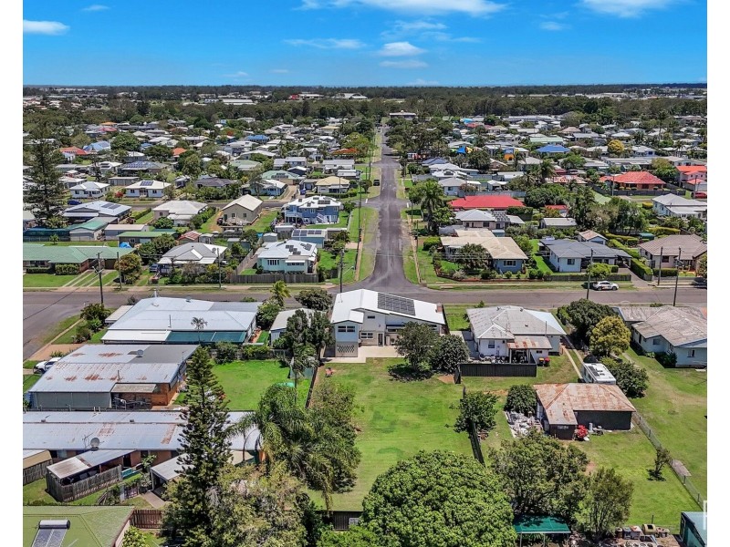 10 Svensson Street, Svensson Heights QLD 4670