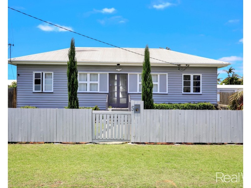 5 Bunda Street, Bundaberg East QLD 4670