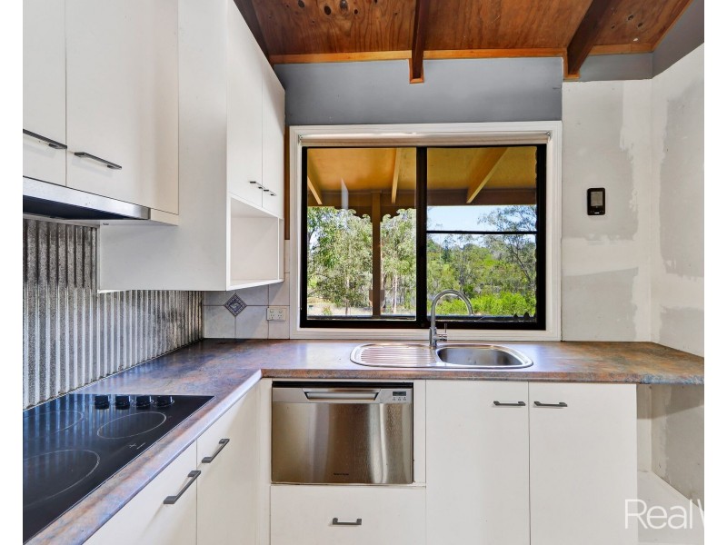 6 Hillandale Road, South Bingera QLD 4670