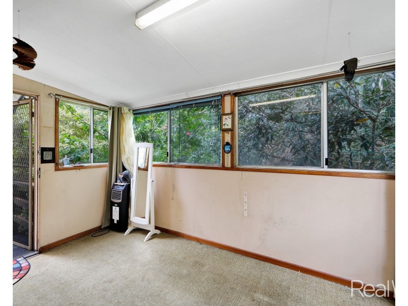 13 Powers Street, Burnett Heads QLD 4670