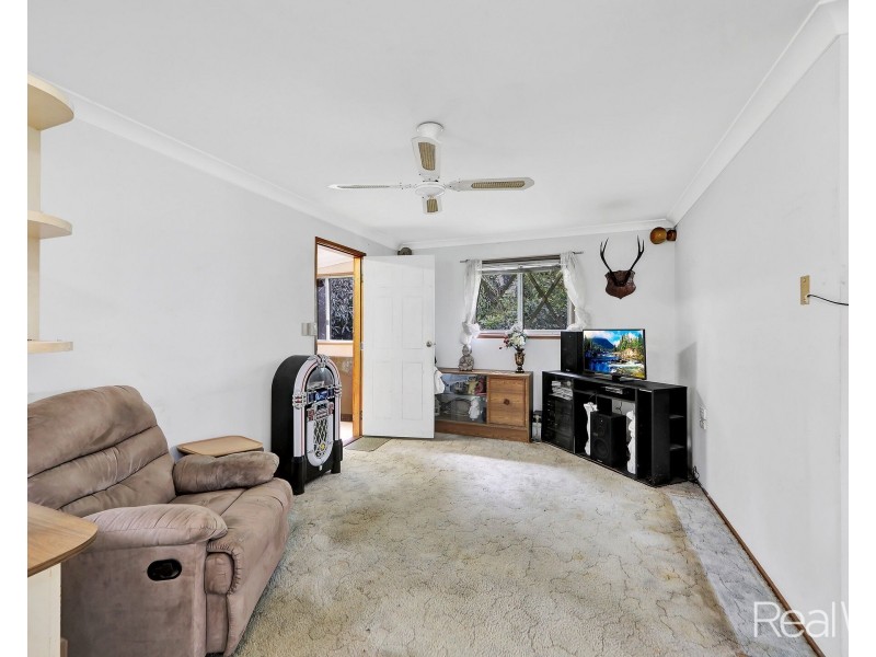13 Powers Street, Burnett Heads QLD 4670