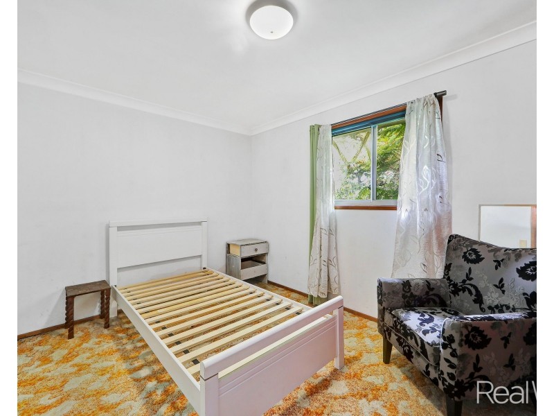 13 Powers Street, Burnett Heads QLD 4670