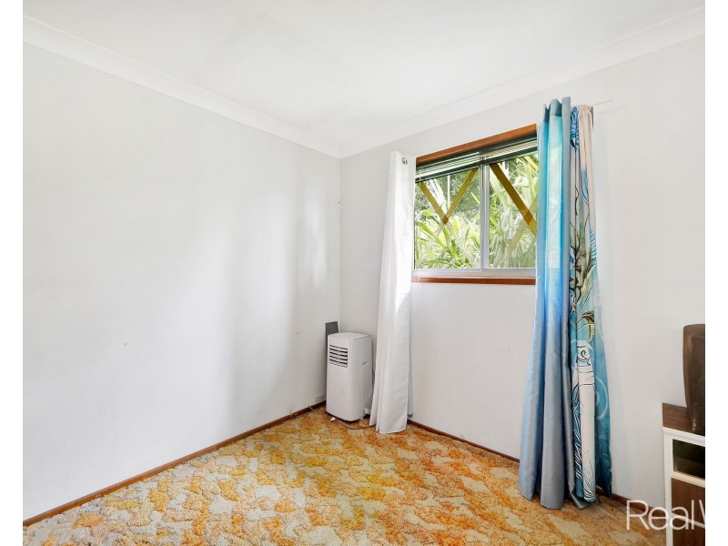13 Powers Street, Burnett Heads QLD 4670