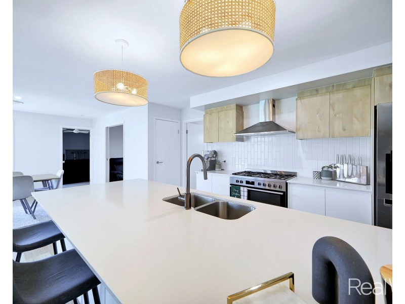 10 Zucchero Lane, Ashfield QLD 4670