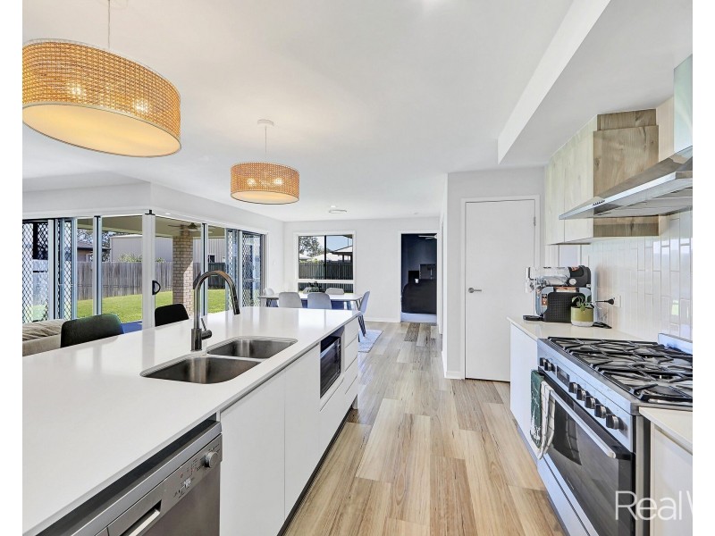 10 Zucchero Lane, Ashfield QLD 4670