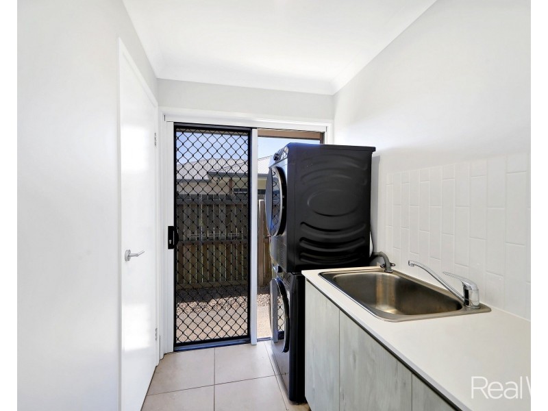 10 Zucchero Lane, Ashfield QLD 4670