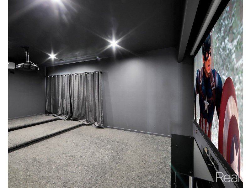 16 Beech Links Drive, Ashfield QLD 4670