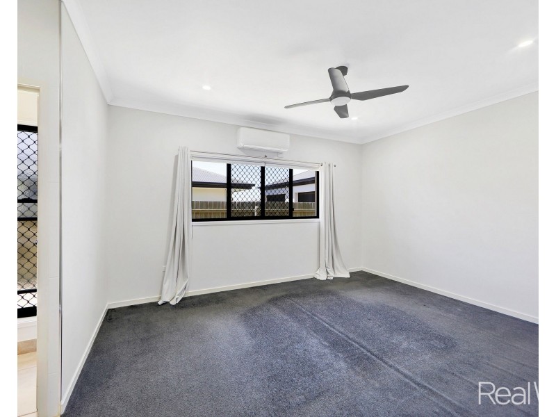 16 Beech Links Drive, Ashfield QLD 4670