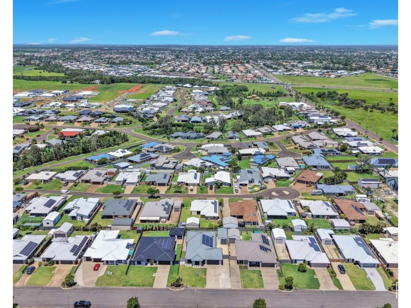 16 Beech Links Drive, Ashfield QLD 4670