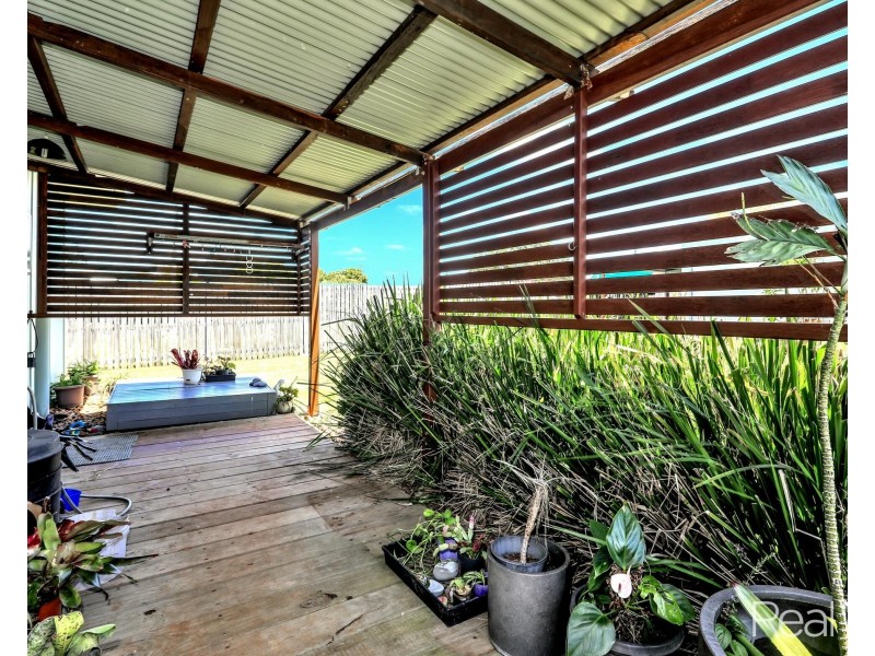 9 Bennett Street, Elliott Heads QLD 4670